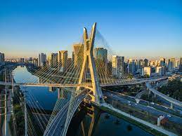Cidade em expansão.